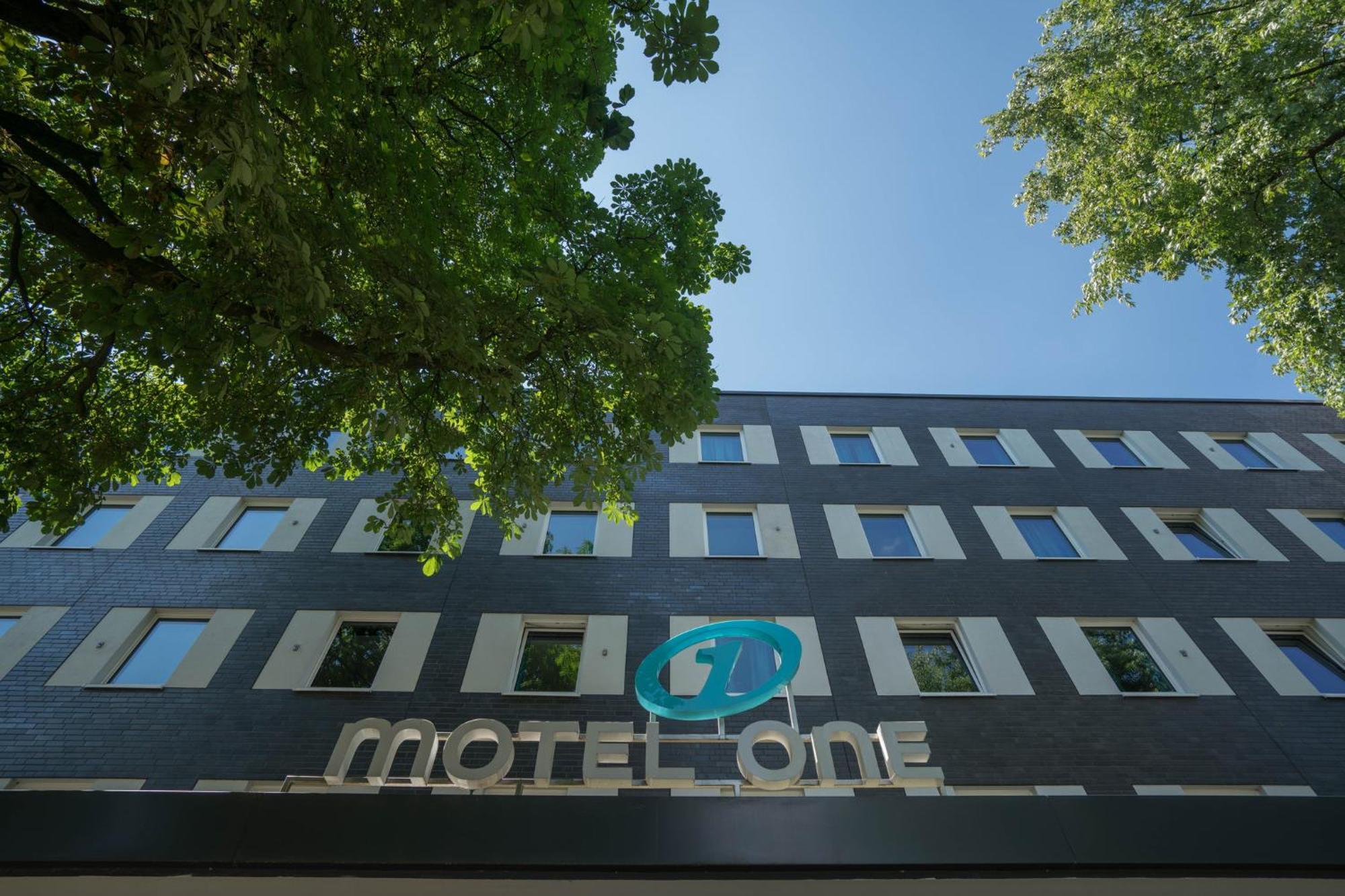 One Airport Hotel Hambourg